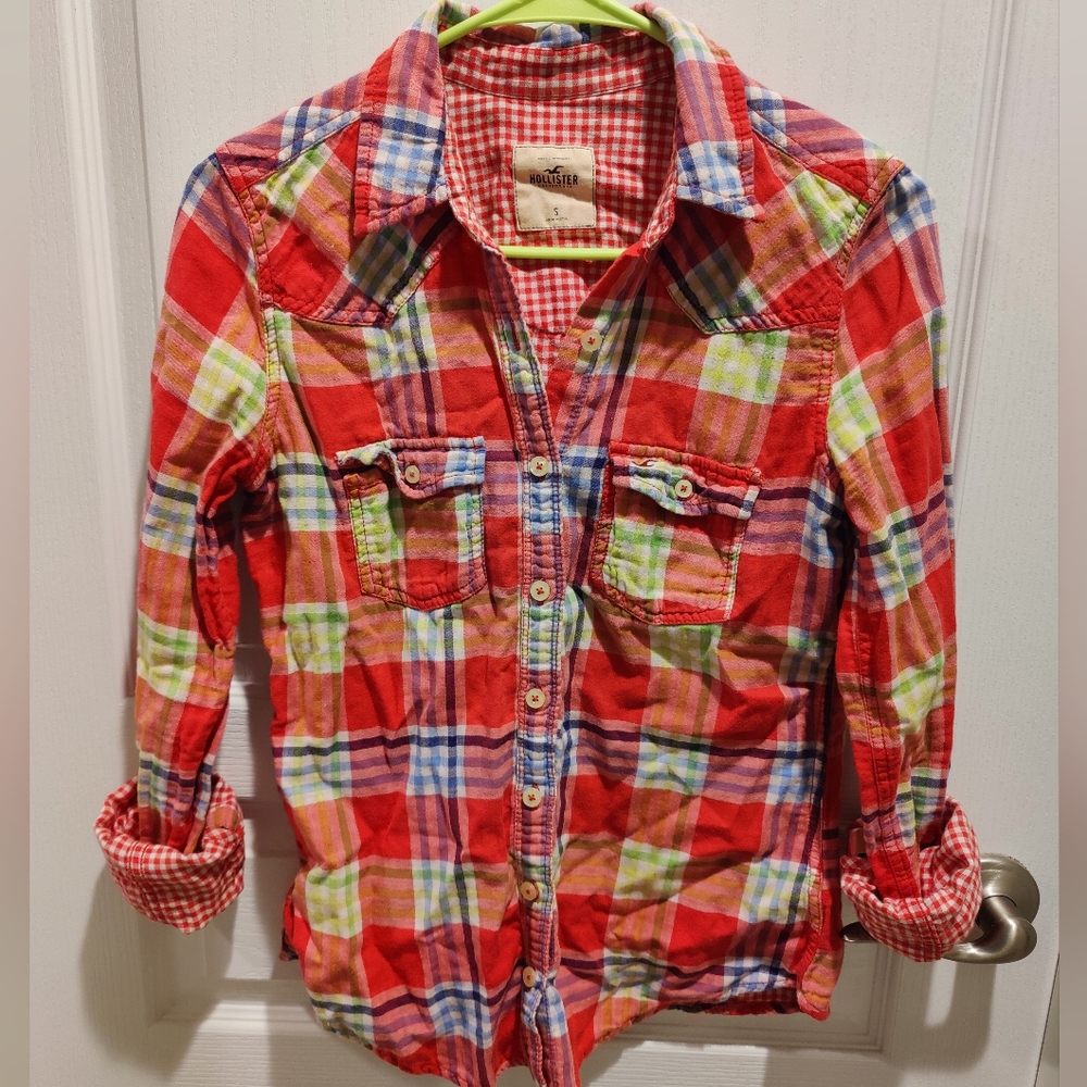 Hollister Co. Red And Pink Gingham Plaid Flannel